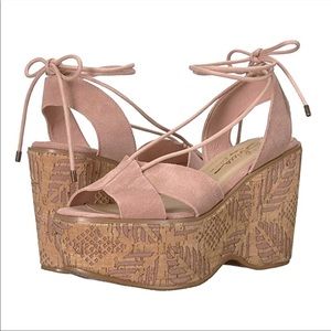 Sbicca staycation wedge size 8